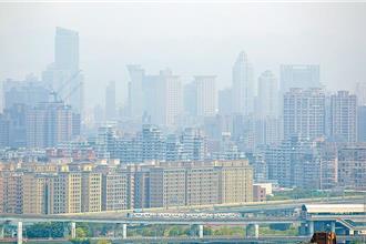 大陸霾害隨大陸冷氣團南下 全台空品18日亮橘燈