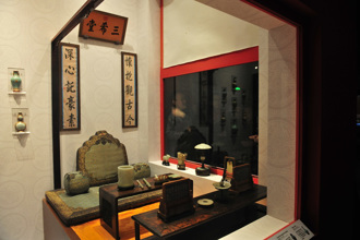 乾隆皇帝不缺錢 書房卻只有雙人床大 專家揭原因