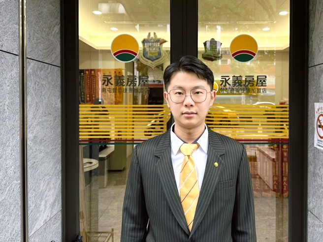 蔡和修加入永义房屋后，只用7个月就达到前东家2年总和的业绩，年收上看300万。(图/永庆房产集团)