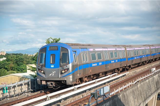 桃园捷运公司累积亏损达32.07亿元遭桃园市审计处检讨，考量营运成本、电费增加等因素，预计明年1月2日起全线票价优惠10元措施恢復原价。（桃捷公司提供／吕筱蝉桃园传真）