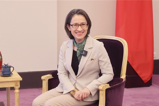 副總統蕭美琴接受「立陶宛國家廣播電視台」(LRT)專訪(總統府提供)