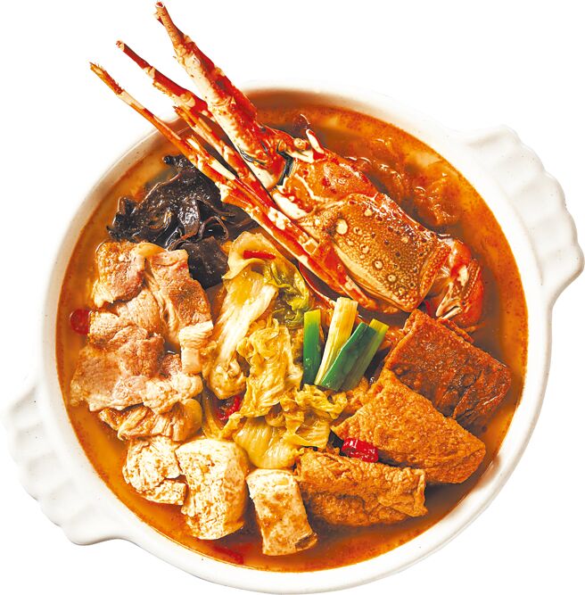7-11推「林聪明龙虾锅」，1199元。（7-11提供）