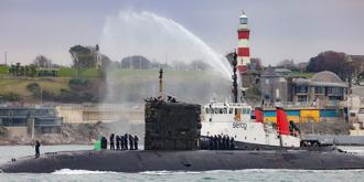 英核動力潛艦「凱旋號」除役    新銳「機敏級」接替