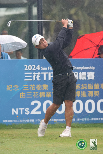 高球》李玠柏夺LIV资格赛冠军 取得明年LIV参赛资格