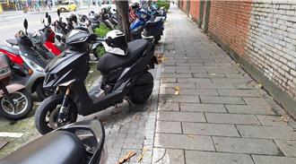 屏東公園路停車格不清  3個月近千人挨罰！警方：將撤銷罰單