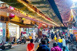 独》高雄旗山灯会首度携手日本 秋田县灯饰进驻 打造浓厚日式氛围