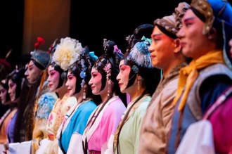 朱玉昌評國光劇團「三個人兒兩盞燈」：細膩生動的淒美畫卷   給編劇拍掌點讚