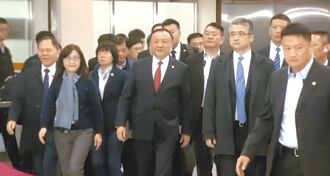 罗文嘉要有担当