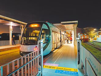 高雄深夜輕軌 復駛聲浪再起