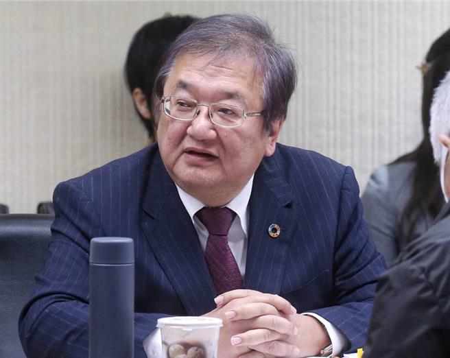 卫福部日前公布霸凌调查结果，却未公开完整调查内容，遭立委质疑。部长邱泰源承诺，完成去识别化后，将亲持报告到各委员办公室进行说明。（资料照片/赵双杰摄）