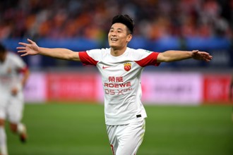 足球》結束連續5年下跌頹勢 陸國足球員總身價大漲