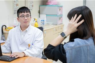 每月偏頭痛超過10天 她靠肉毒桿菌素注射 不受疼痛支配