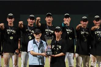 穀保家商青棒隊奪雙料冠軍 侯友宜頒百萬獎金