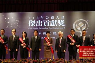 雲林縣府氣候變遷辦公室勇奪公務界奧斯卡獎 團體獎中唯一縣市