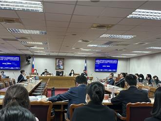 鍾佳濱提修憲  羅智強喊挺「廢監院」：投你1票