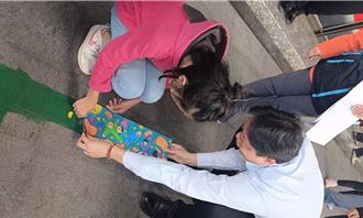 台南友善騎樓綠線將消失 立人里徵圖美化紀念