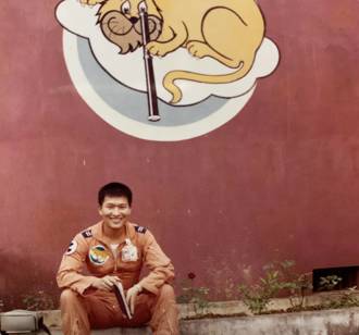 被骂汉奸  张延廷捍卫荣誉：驾机侦查大陆被米格机追过2次