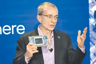 跌落神壇的英特爾