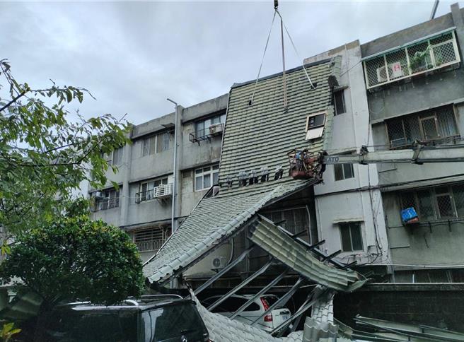 北市都发局建管处针对影响公共安全的违建，成立专案优先执行拆除，今年度专案执行1065件。（台北市建管处提供）