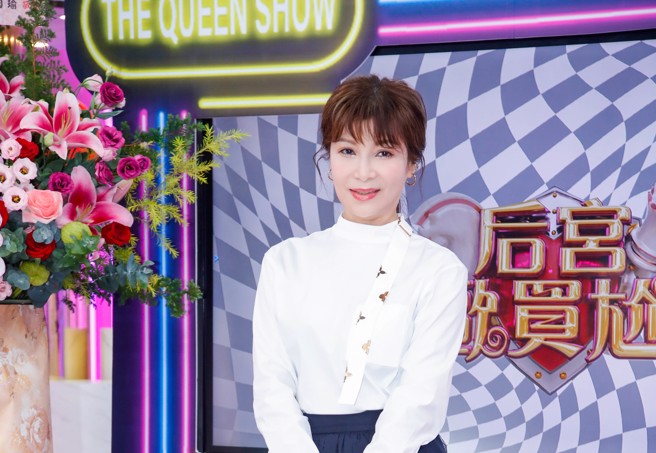 蔡秋凤想到江蕙的恩情，忍不住感动落泪。（赵文彬摄）