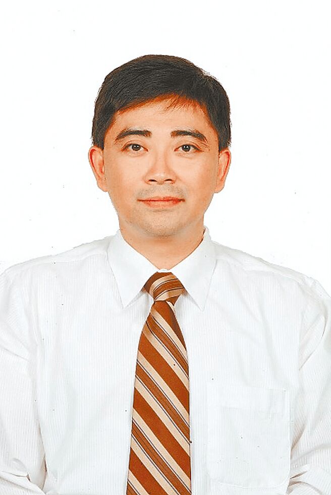 台湾智慧移动产业协会理事长邱俊荣