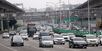 用路人注意！全台7處快速公路「大貨車速限調降」 明年4月實施