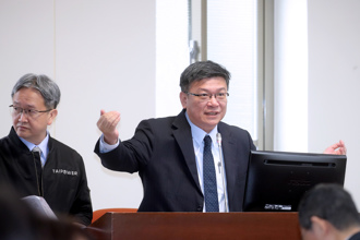 赏周玉蔻250万标案遭批豢养绿侧翼 立委冻结台电500万广宣费