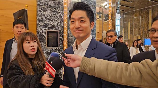 「求真公司」民调屡遭质疑失真，北市府研考会明年委外办理市政满意调民调的预算被砍，台北市长蒋万安19日出席活动受访时表示，研考会民调相关採购皆经过公开招标程序。（谢佳君摄）