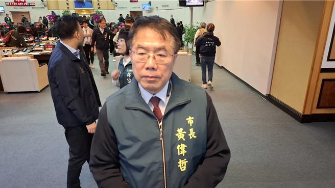 台南市长黄伟哲表示，班班有鲜乳立意良好，若有困难，台南市愿意协调克服阻碍。（程炳璋摄）