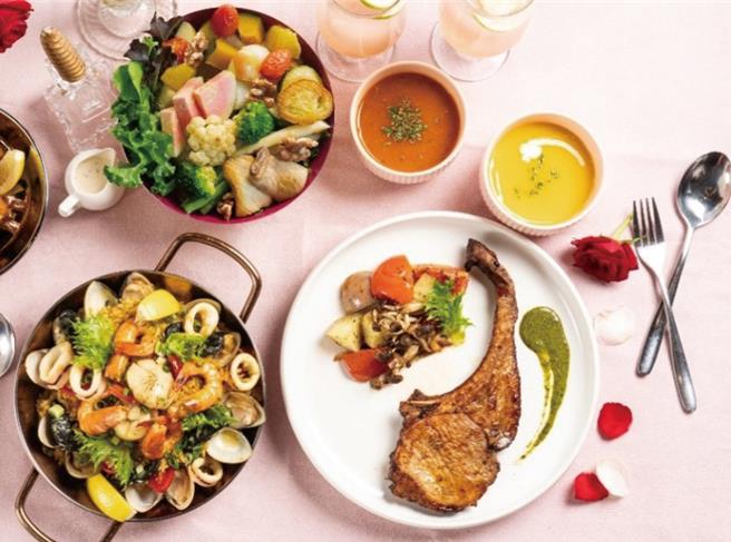 SOGO忠孝馆pd by petit doux耶诞四人套餐，特价2999元。（SOGO提供）