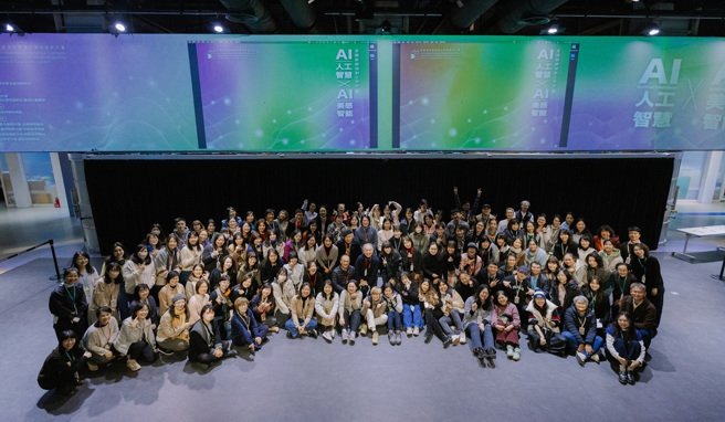 全國教師培訓工作坊大合照。(照片/教育部提供)