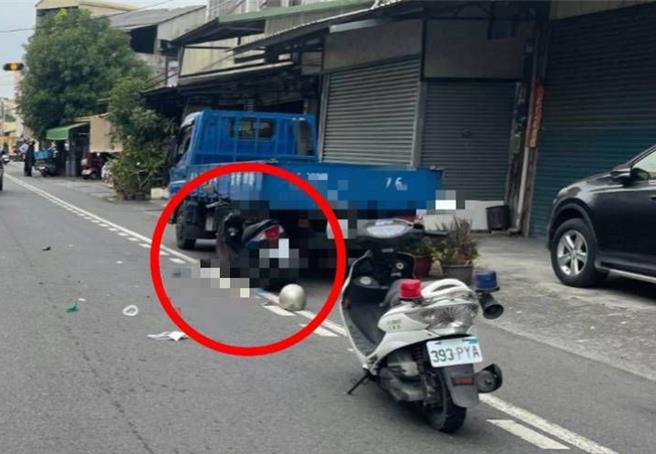 75岁张姓男子骑机车要到某宫庙当志工，行经员林市员水路时，撞上路边小货车，机车卡进车底，送医抢救仍伤重身亡，车祸原因由警方厘清中。（民眾提供／叶静美彰化传真）