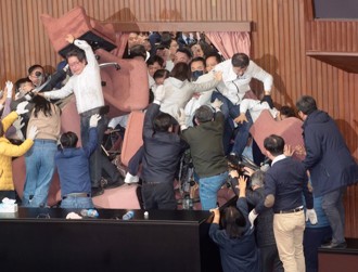 郭正亮籲藍白輾壓民進黨   「讓你知道什麼叫政黨輪替」