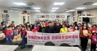 彰化培英國小歲末溫馨趴！麥當勞大餐暖心 才藝表演閃耀舞台