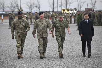 「驻韩美军大家长」换人 韩代理防长会见美印太司令