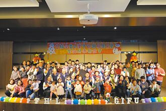 吉辅企业 做志工寒冬送暖 圆孩童圣诞梦