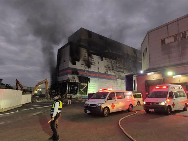 全联仓储火警共造成9死7伤。（李京升摄）