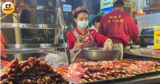 新疆人不吃羊肉炉？「这原因」　剁手天堂有烤包子西红柿拌麵烤馕