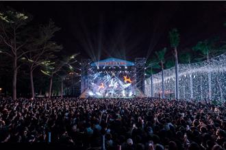 2024高雄圣诞生活节盛大开幕！首日8万人潮共襄盛举