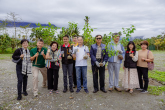 花蓮縣政府攜手香港旅遊業   創全台首架零碳航班   直飛花蓮零碳旅遊