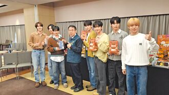 台南 韓團EVNNE耶誕開唱 粉絲徹夜占位