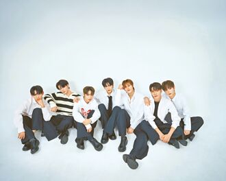 《SCOOL》梦之队办新年派对会粉丝