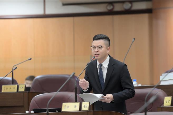 《地方财划法》等3案在立法院通过三读，桃园市议员凌涛表示，桃园升格后，财源分配显然没有跟上，法令通过后，桃园未来将增加259亿元。不过凌涛也说，将防赖清德总统「清鸟宗」可能的3大奥步，包含行政院覆议又提大法官释宪、大罢免、青鸟求职大会干扰县市政府及民代。（摘自凌涛脸书）