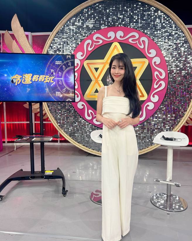 小林优美抗癌成功，现在在台北经营珠宝店。(小林优美脸书)