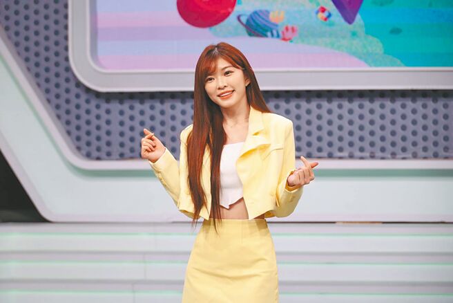 林穎樂20日在錄製節目空檔分享近期心情。（池宗玲攝）