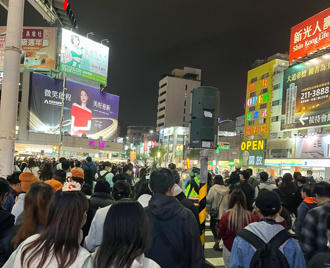 新崛江人潮像跨年擠爆！一張照全場震驚：復活了嗎