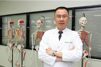 改寫台灣解剖學歷史 慈濟醫學中心主任首創「無語良師」制度