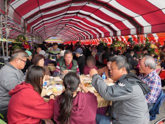 雲林漁會推烏魚美食補冬 上千人大啖烏魚大餐