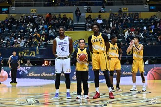 TPBL》中信特攻力邀海巡署長張忠龍開球 互動攤位讓你了解海巡