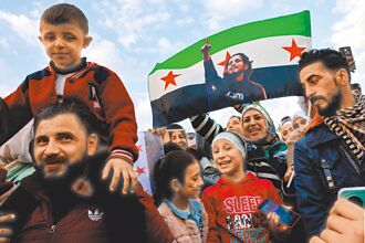 敘新領袖釋善意 美撤3億懸賞令